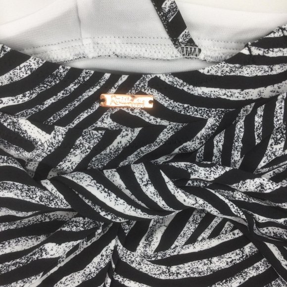 Raisins Curve Black Swimsuit Plus Size 14W One Piece White Zebra Print Side Tie - Picture 9 of 12